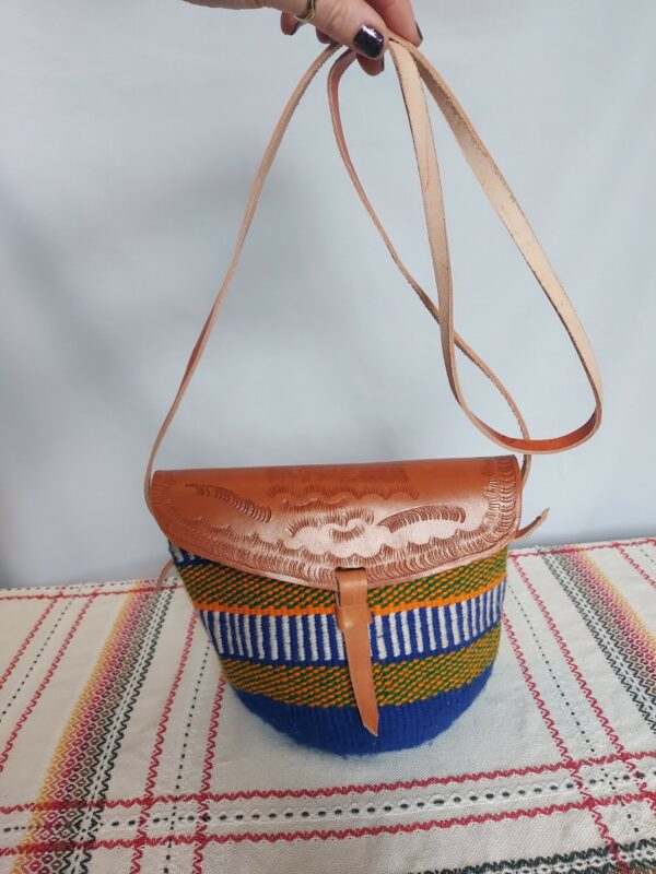 Woven wool bag with leather straps