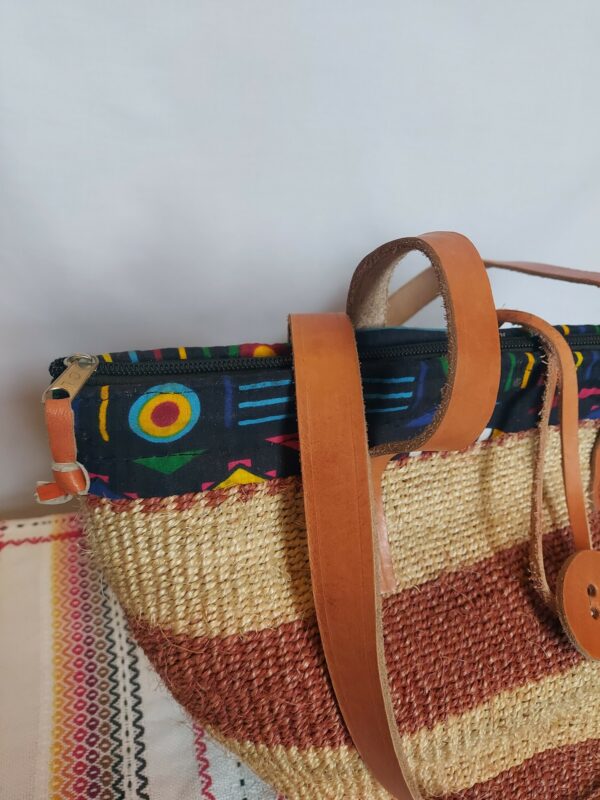 Sisal bag with leather straps - Image 3