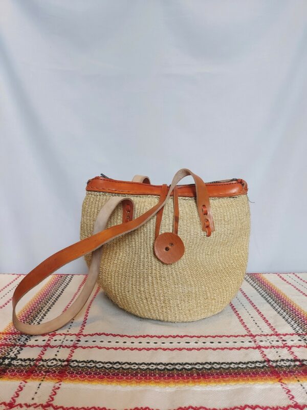 Sisal bag with leather straps - Image 3