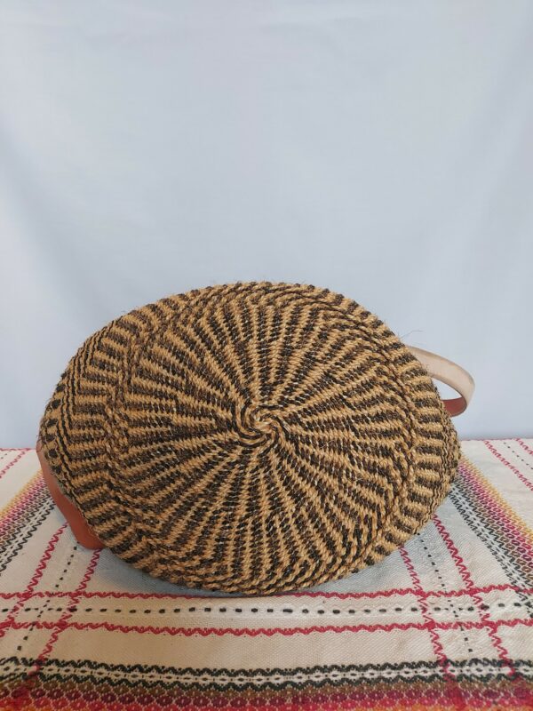 Sisal bag with leather straps - Image 5