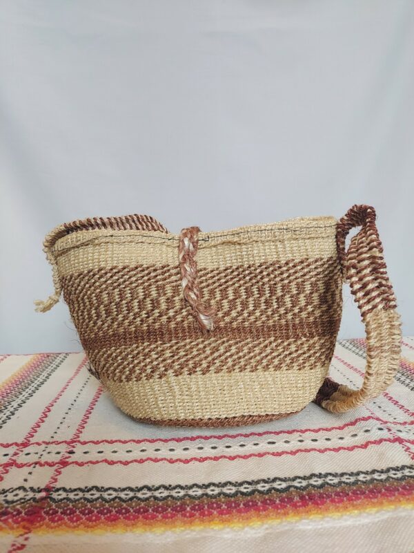 Sisal bag with sisal straps - Image 4