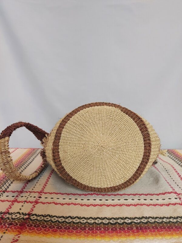 Sisal bag with sisal straps - Image 5