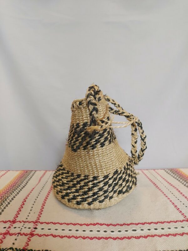 Sisal bag with sisal straps - Image 3